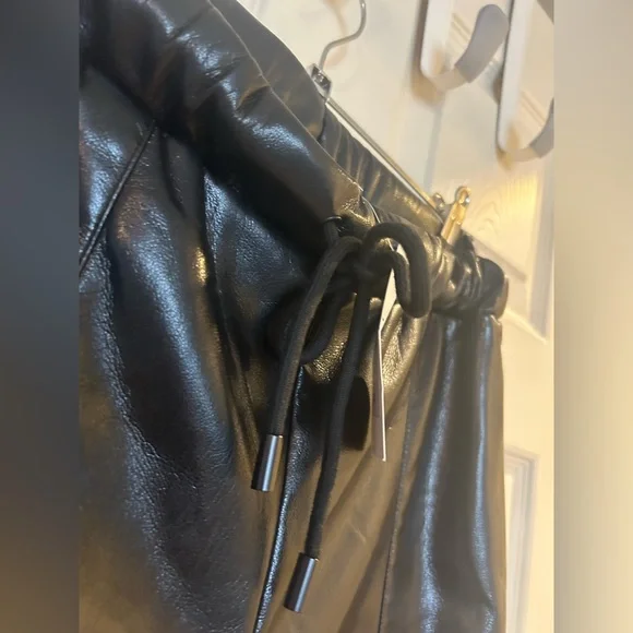 Evereve Jordan Faux Leather Wide Leg Pant – Black, Size XS (NWT) - Picture 11 of 12